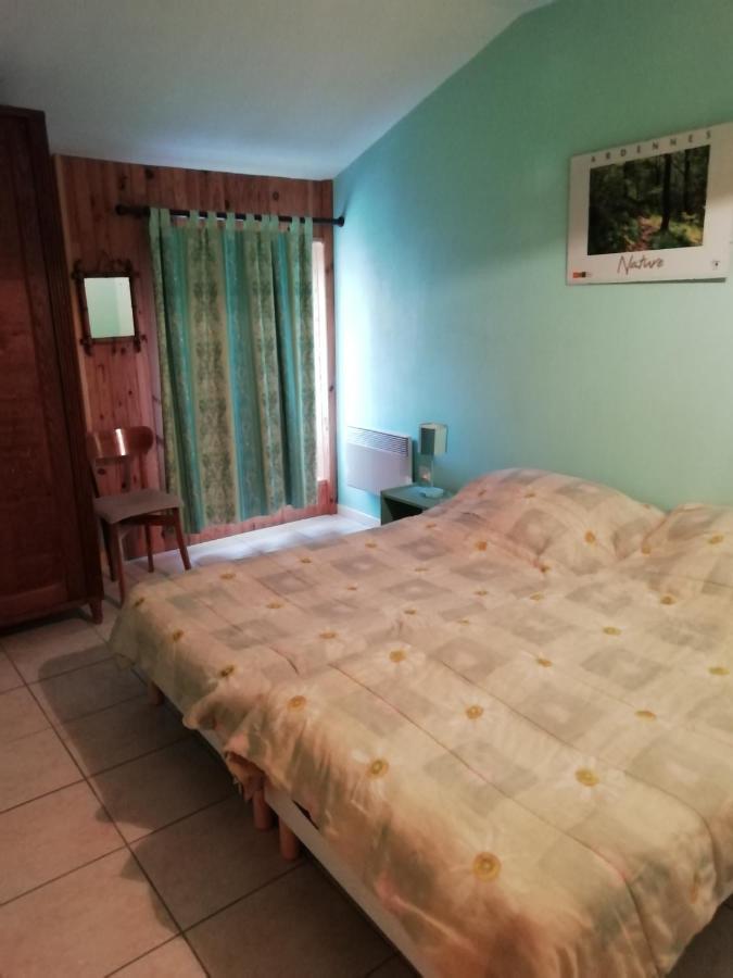 Le Bois Du Gart Villa Bossus-Les-Rumigny Eksteriør billede