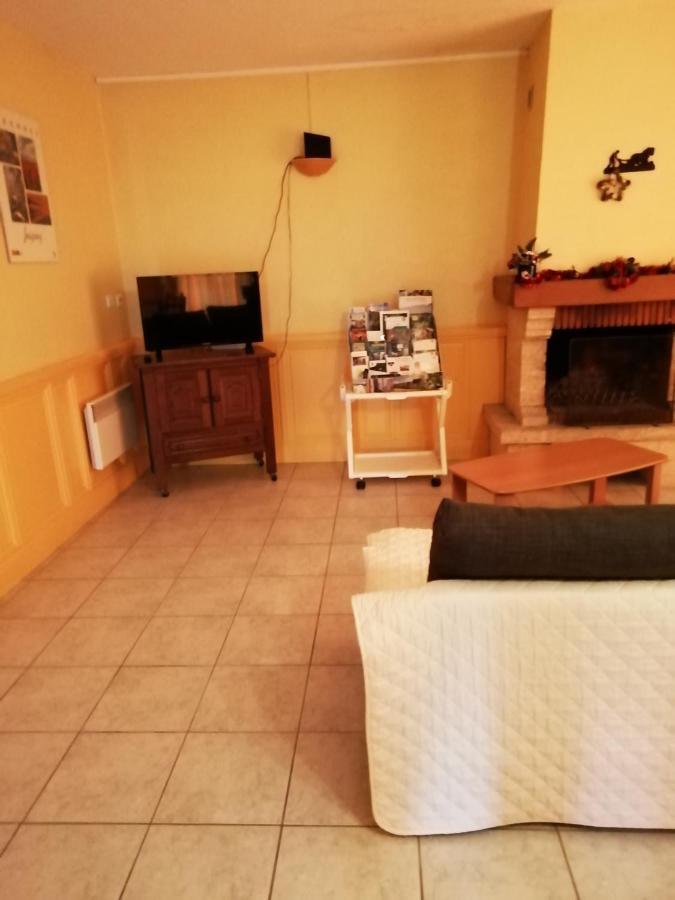 Le Bois Du Gart Villa Bossus-Les-Rumigny Eksteriør billede